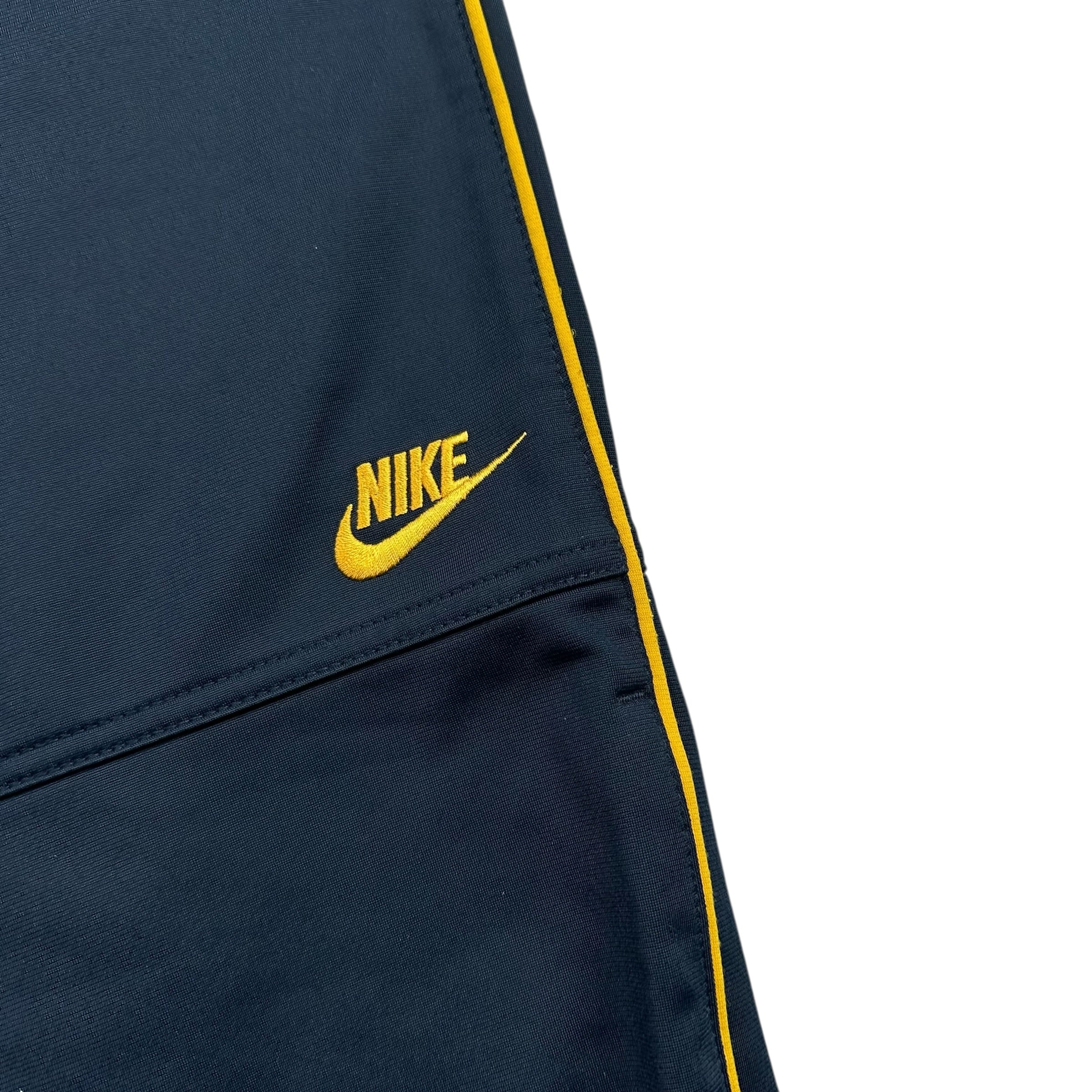 Nike Tracksuit (XL)