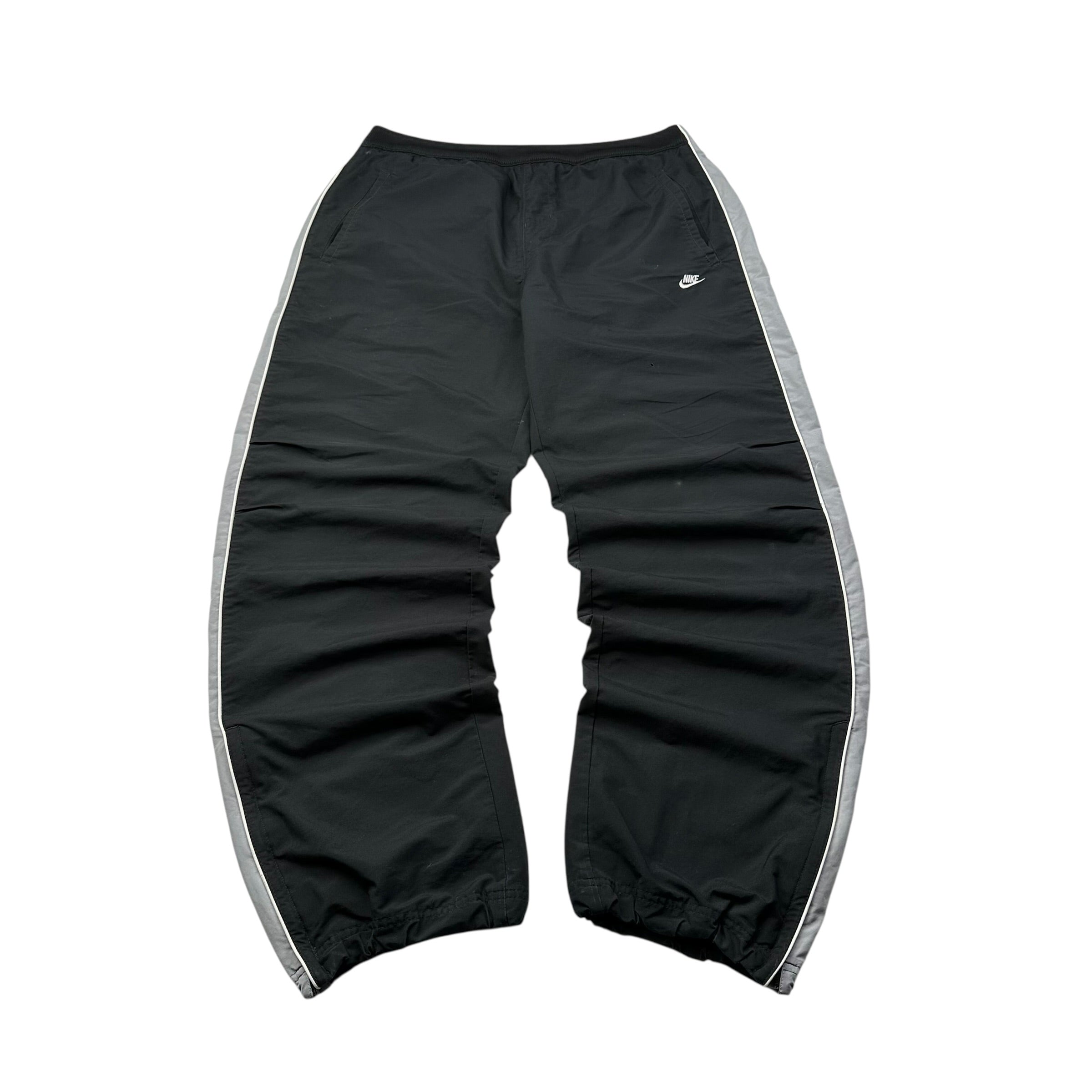 Nike Tracksuit (XL)