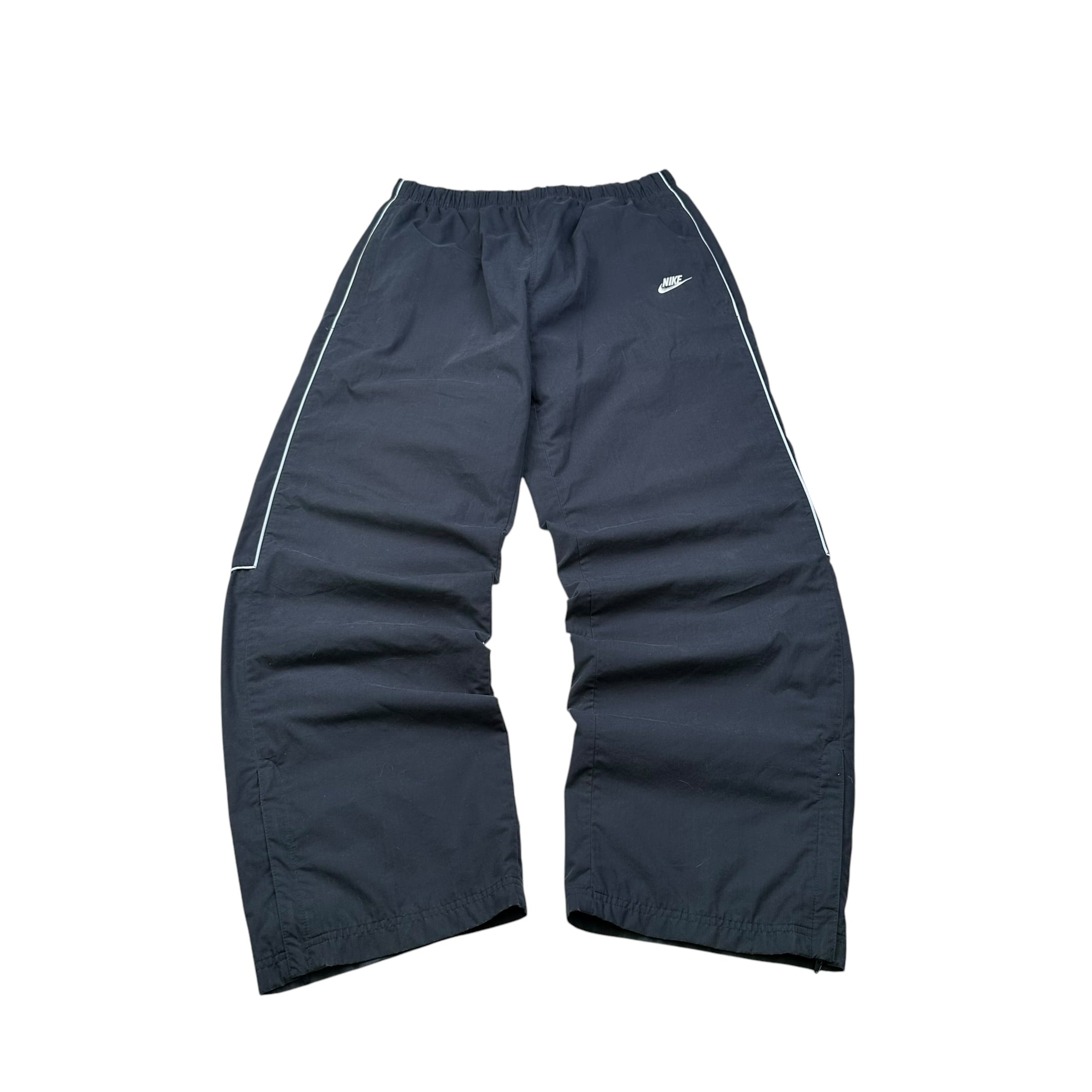 Nike Tracksuit (XL)
