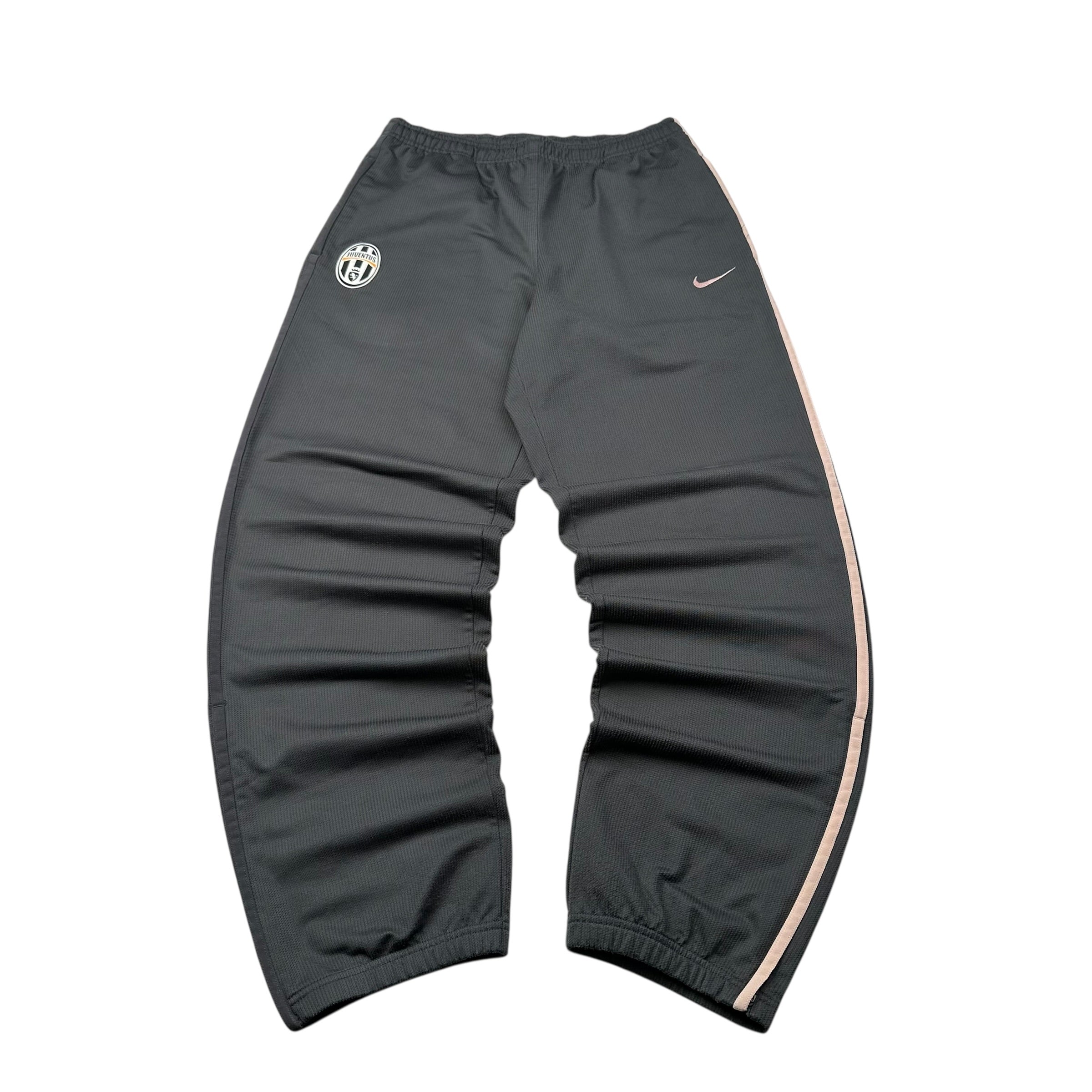 Nike Juventus Tracksuit (L)