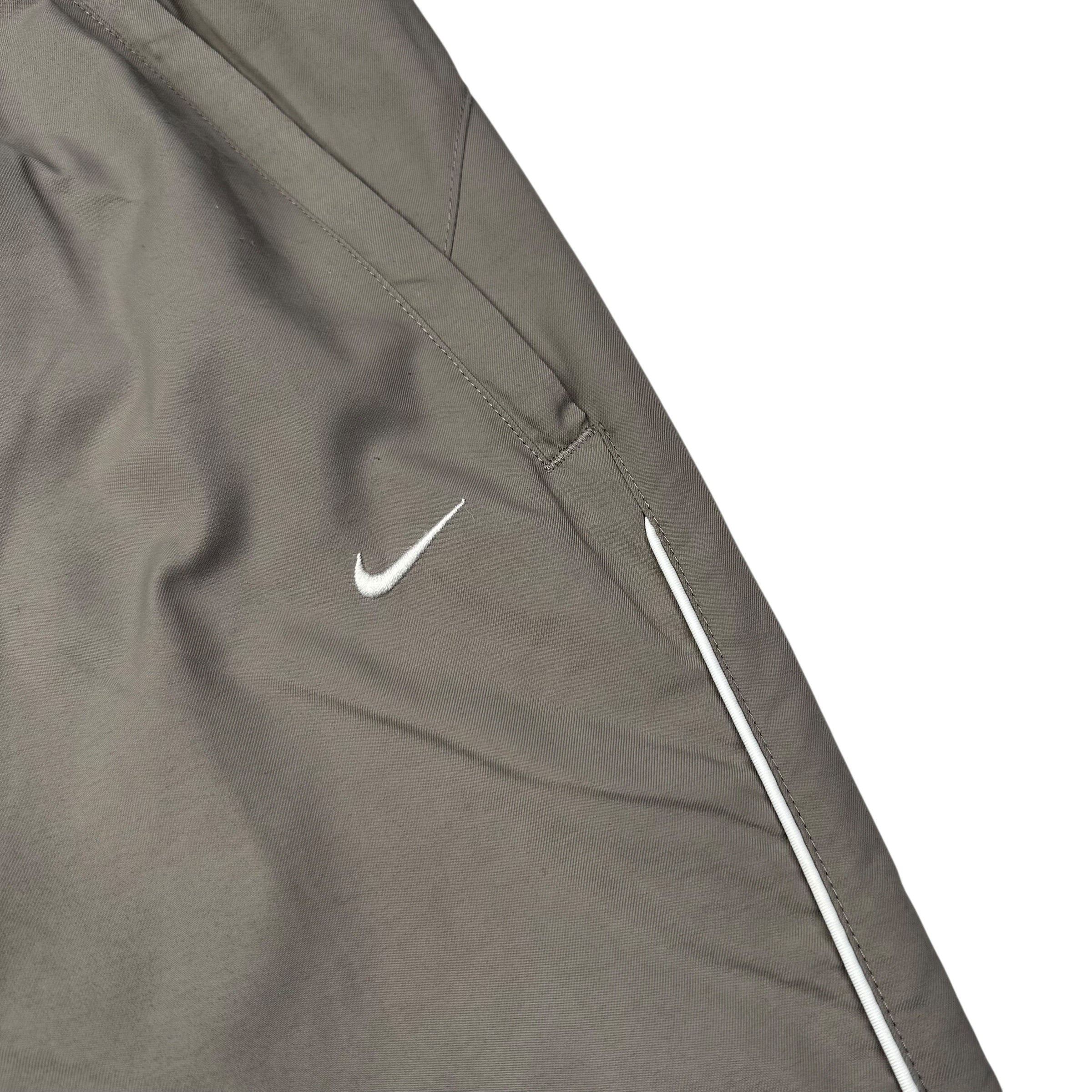 Nike Tracksuit (XL)