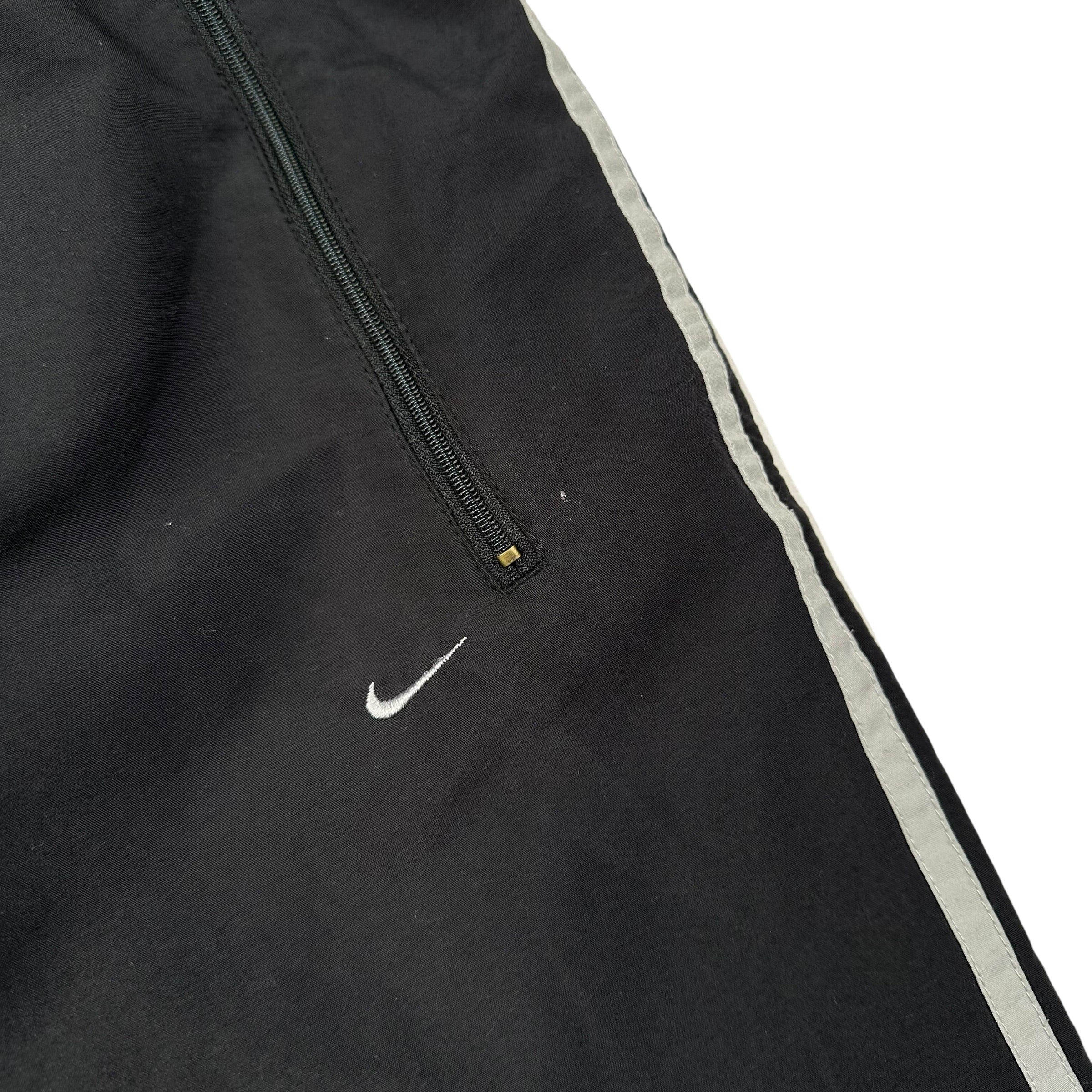Nike Tracksuit (L)
