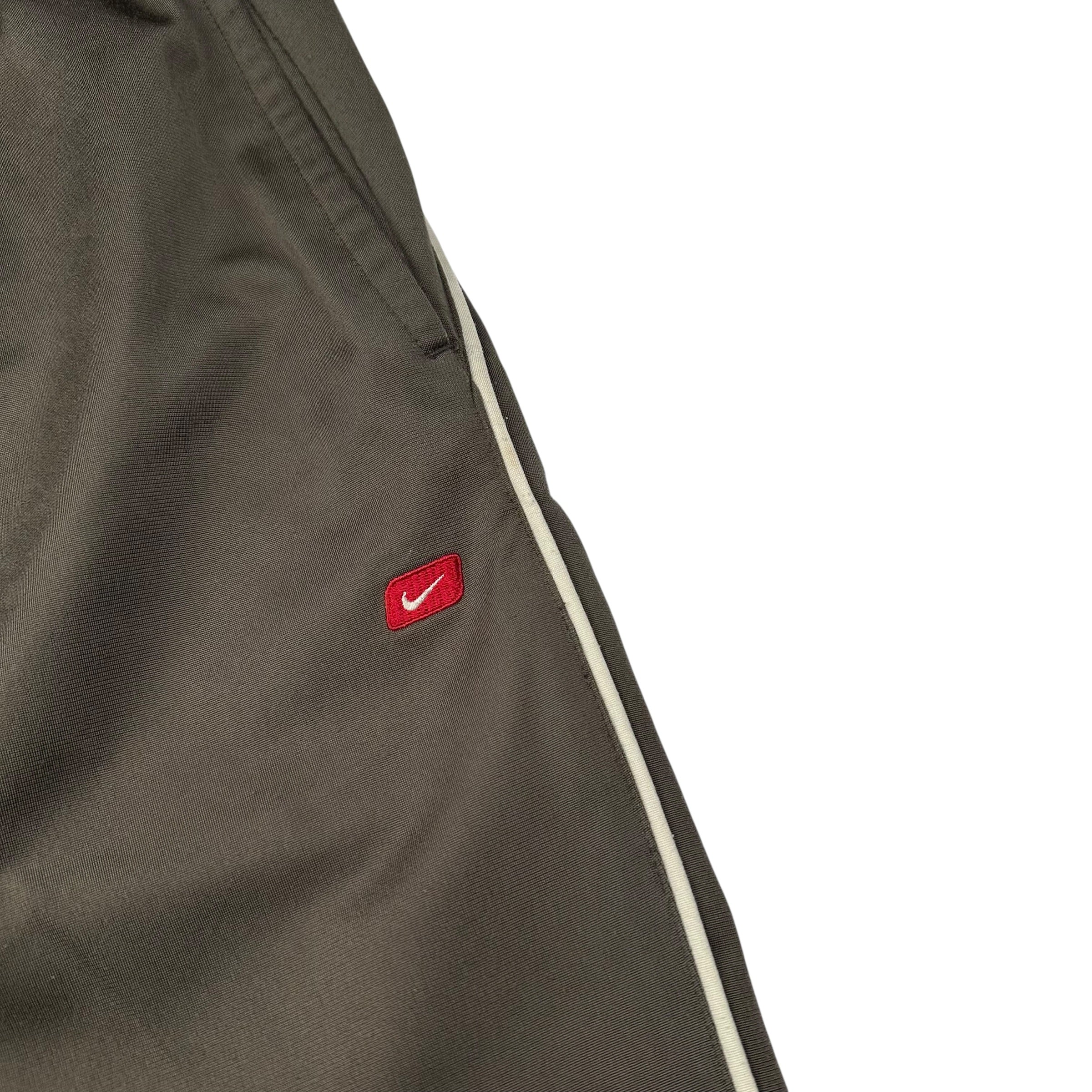 Nike Tracksuit (XL)
