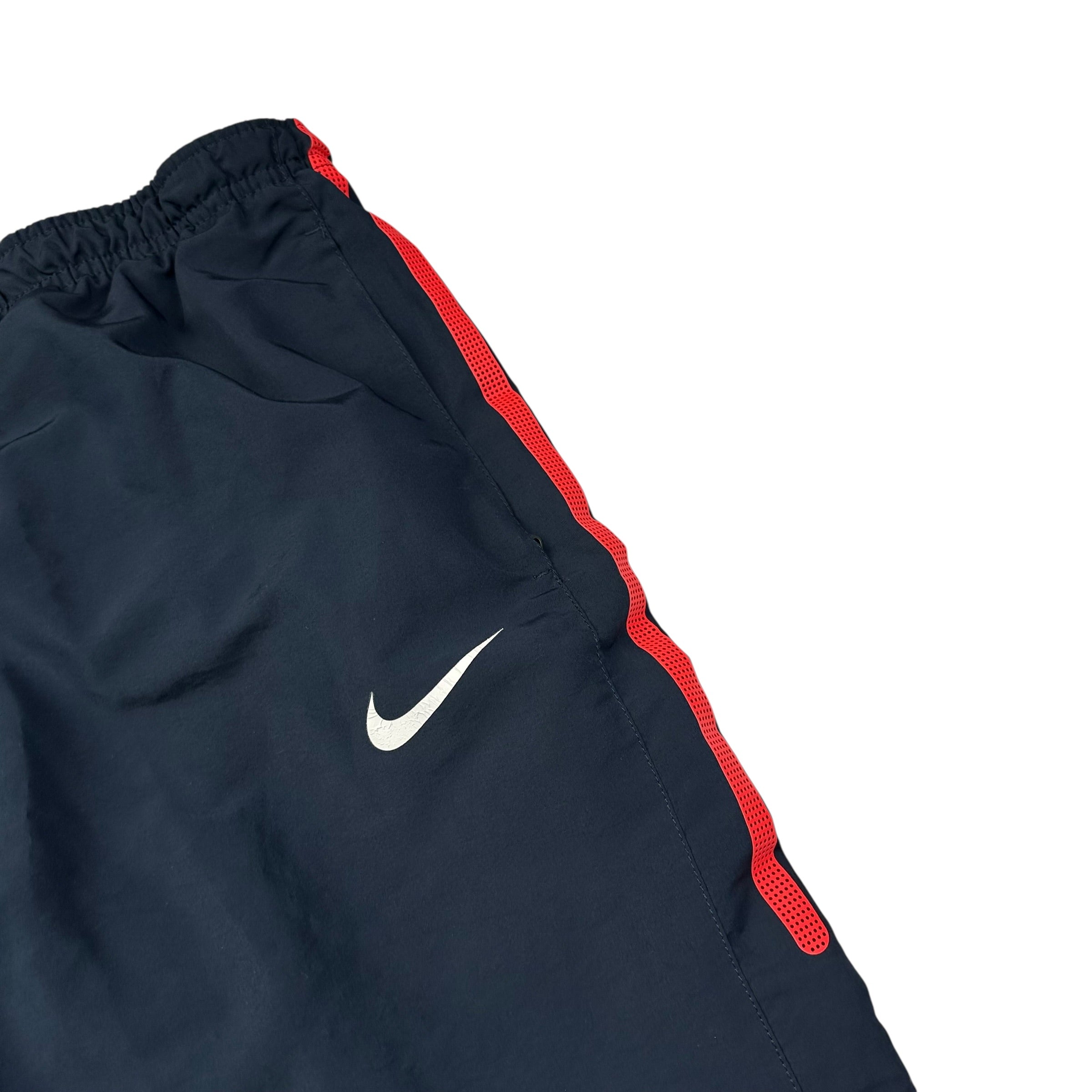 *NEW* Nike Portugal Tracksuit (L)