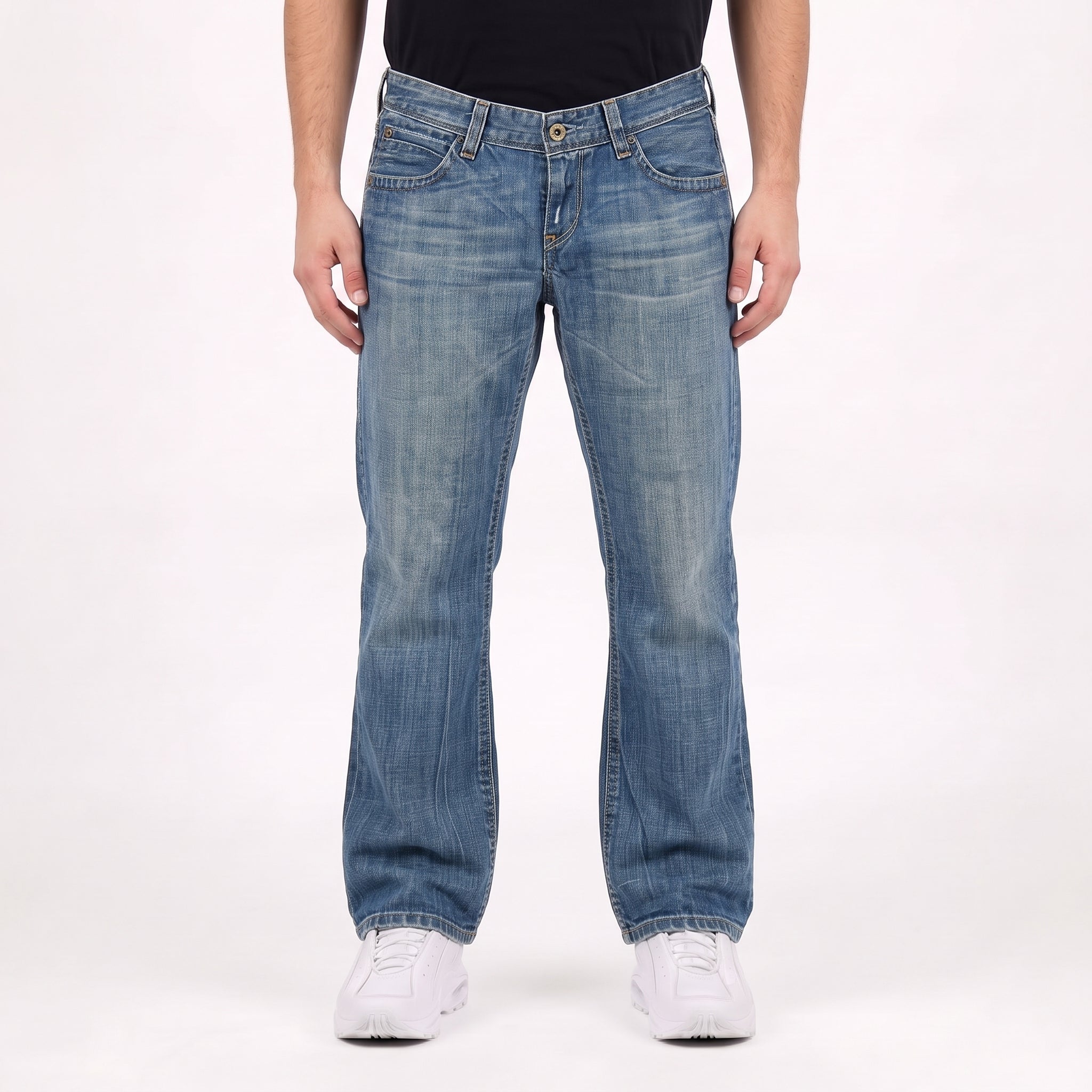 Levi's 572 Bootcut Jeans (S)