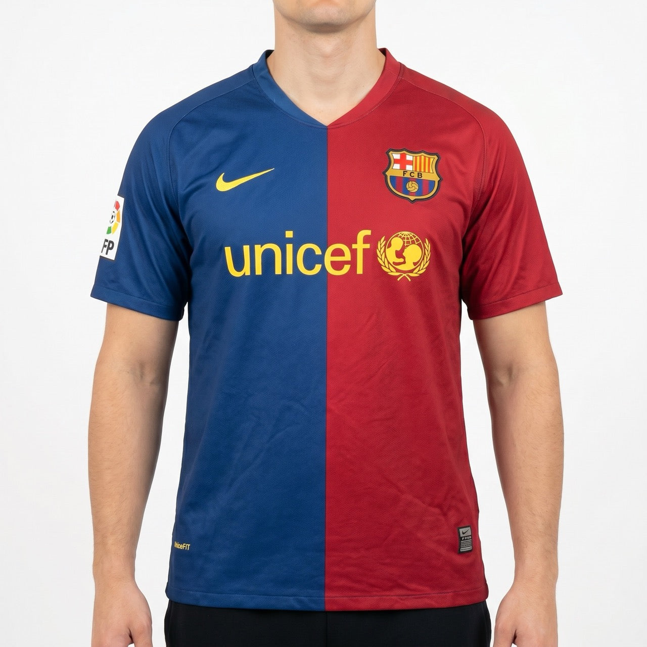 Rare Nike FC Barcelona Jersey (S)