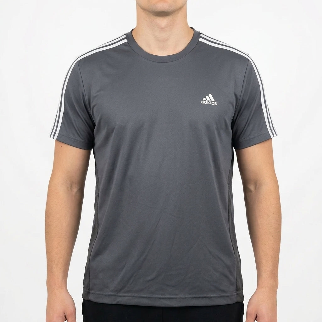 Adidas T-Shirt (XL)