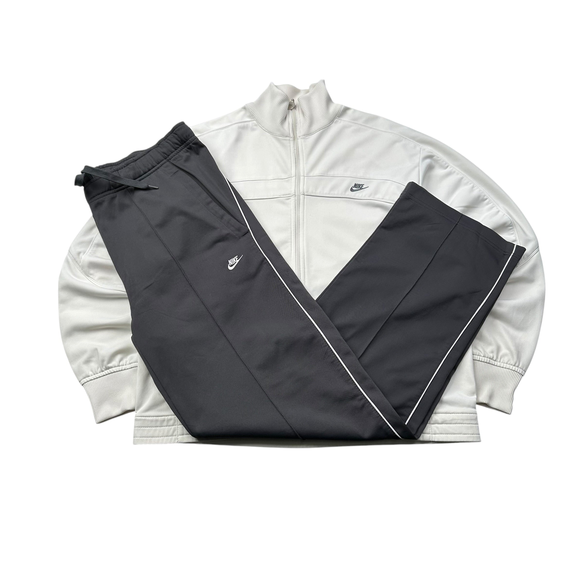 Nike Tracksuit (M)