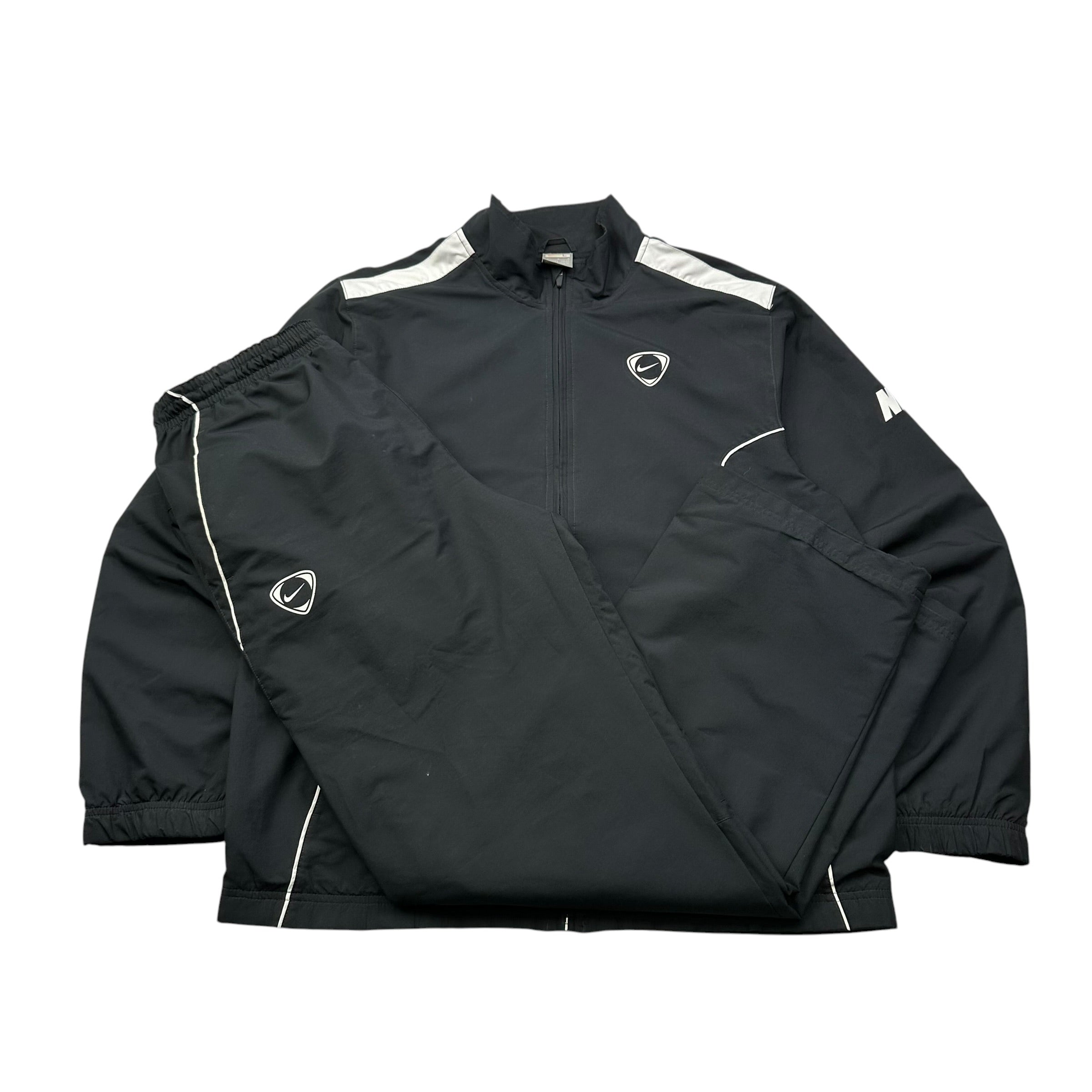 Nike Tracksuit (L)