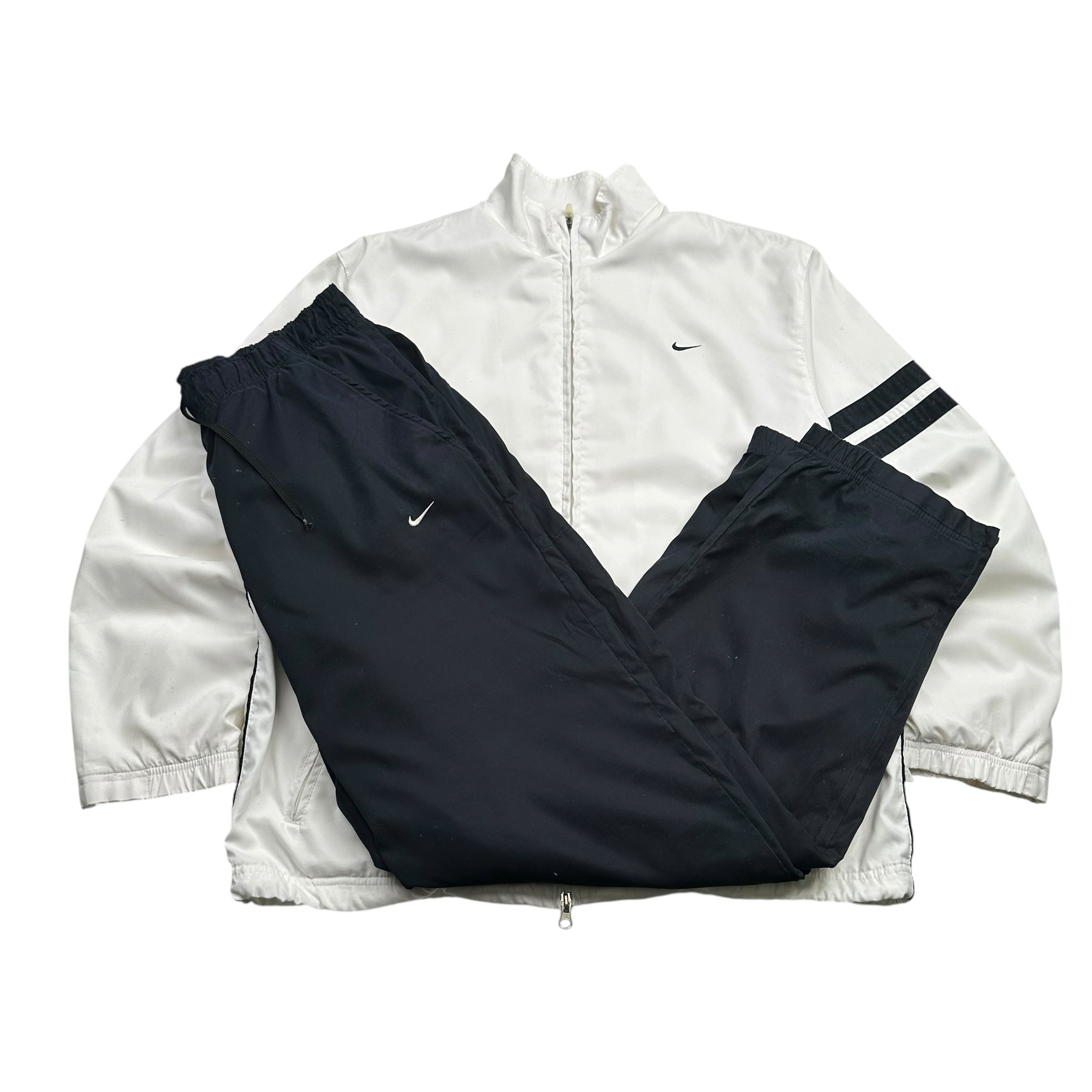Nike Tracksuit (L)