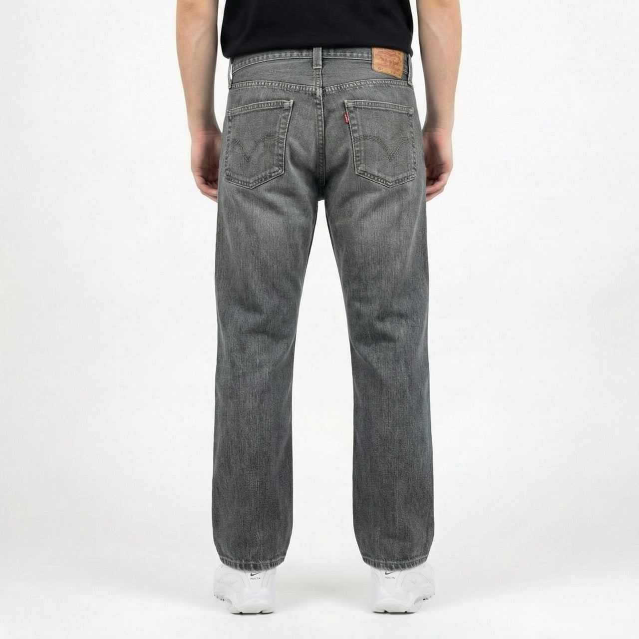 Gross_bay933ZWVjVVrUEDmkq-P_2d2U7SE1.jpg