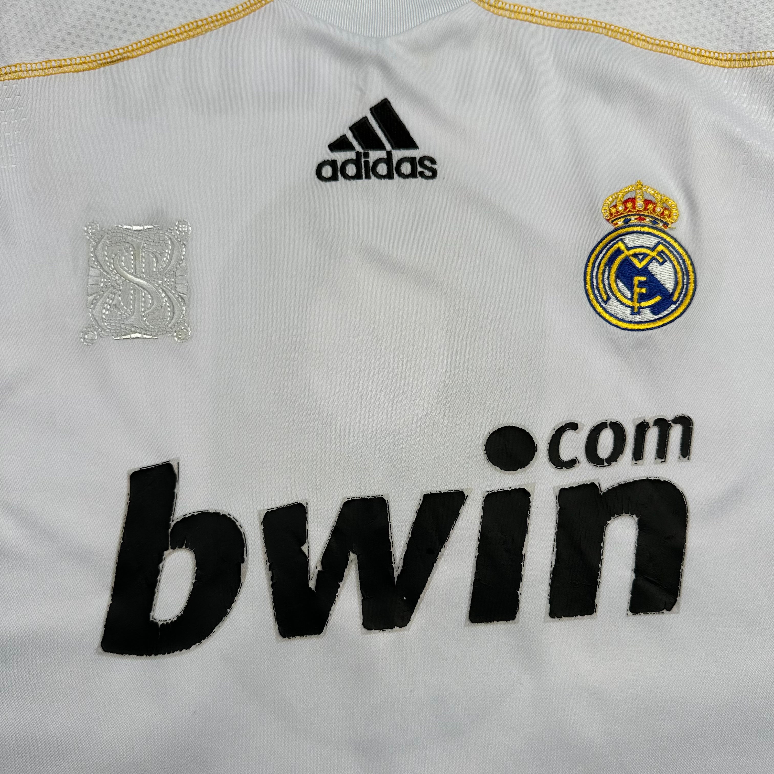Rare Adidas Real Madrid RONALDO Jersey (XL)