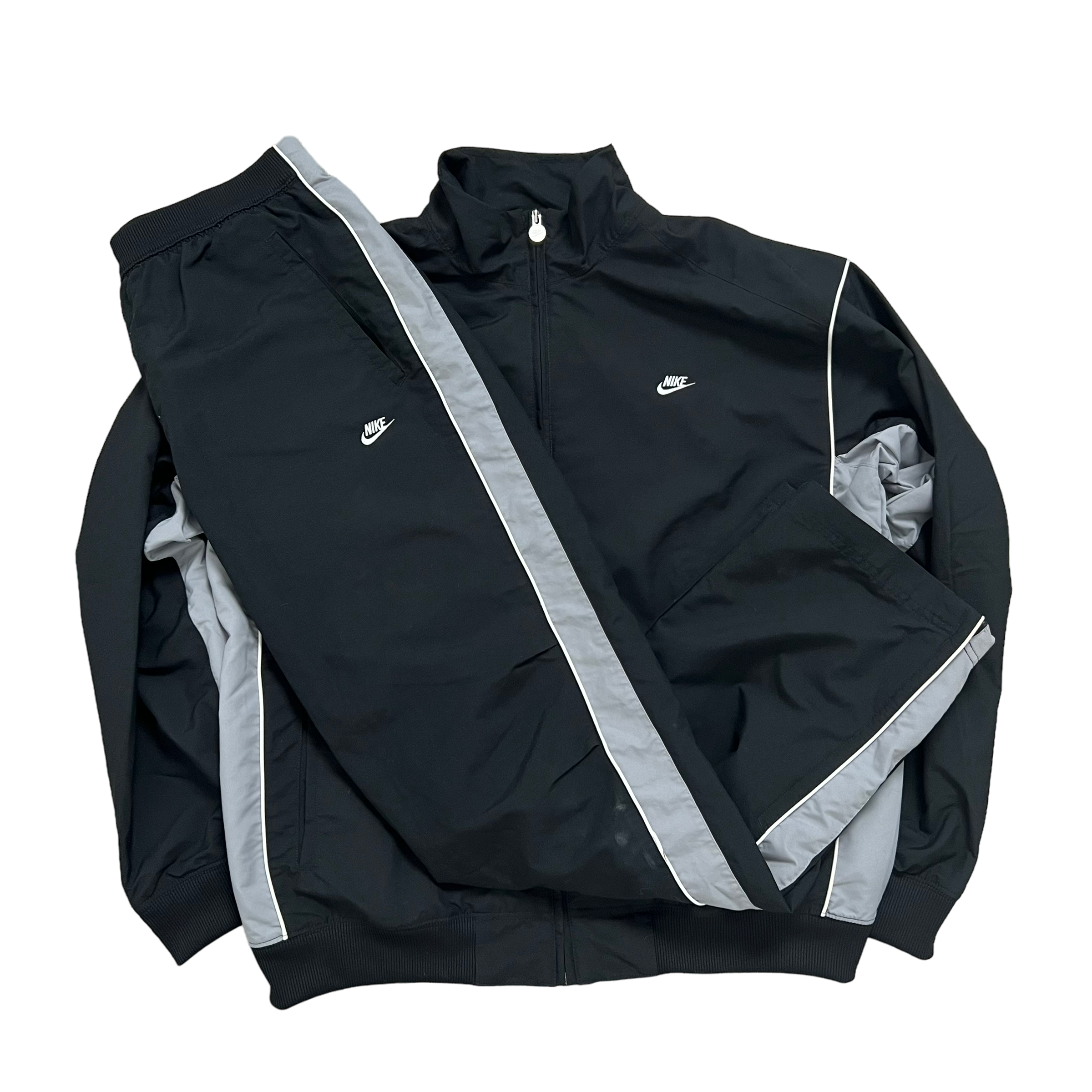 Nike Tracksuit (L)
