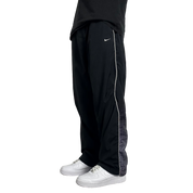 Nike Trackpants (L) KikiVintage
