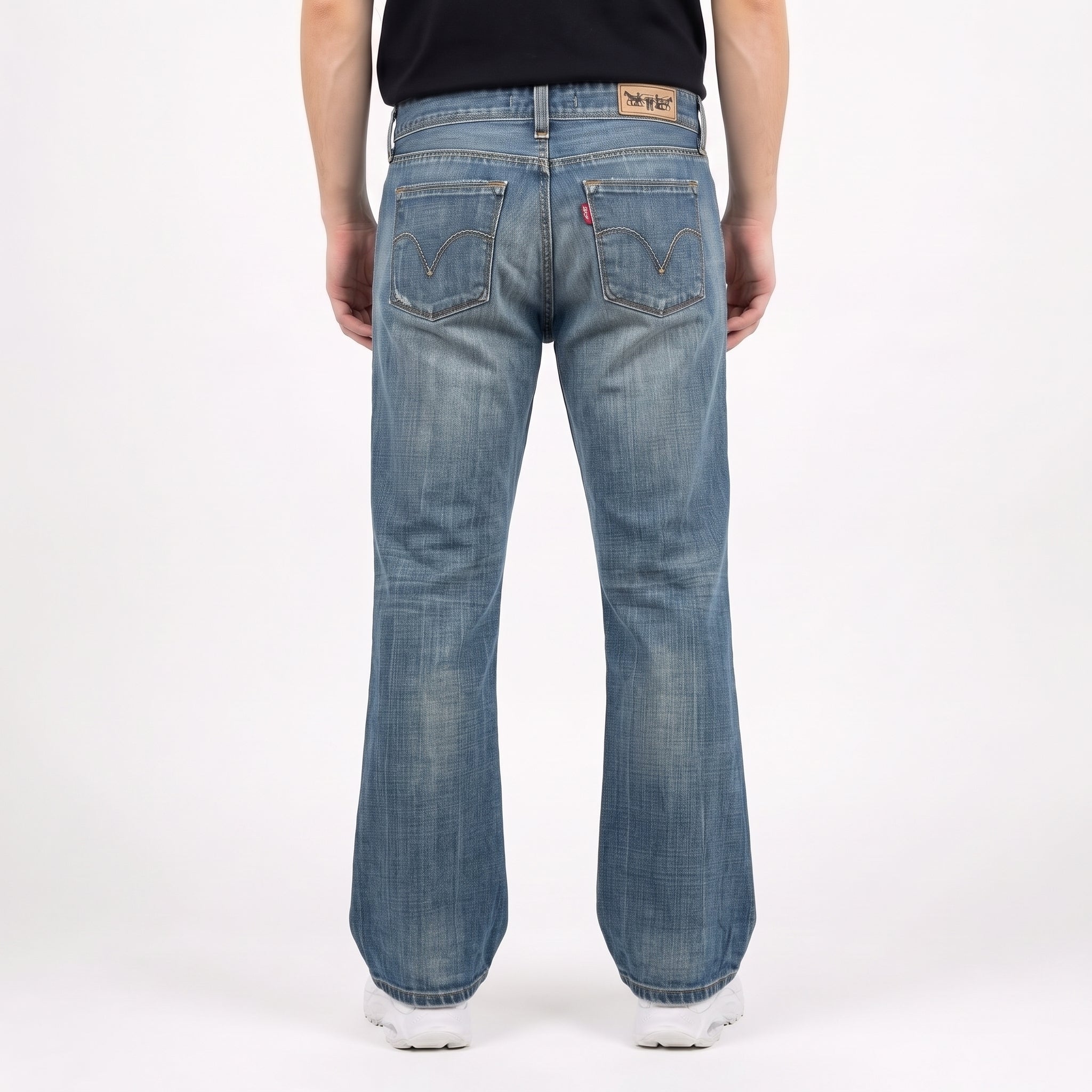 Levi's 572 Bootcut Jeans (S)