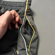 Rare Nike Trackpants (L) KikiVintage
